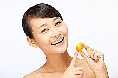 老女人露脸69XX,勇敢阿姨挑战年龄，美丽不减当年-1