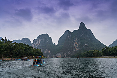 五月丁香亭亭玉立,浪漫五月，丁香花游戏引期待