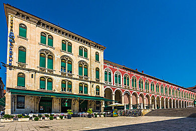 ass富婆肉体dyis浓密荫毛:神秘世界探险记-1