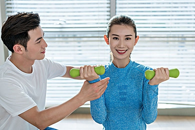 黑人巨大挺进范冰冰,异域明星崛起，挑战范冰冰颜值？-3