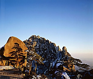 醉酒chin东北壮男Gay野外,醉汉荒野遇险，热心救援显大爱-3